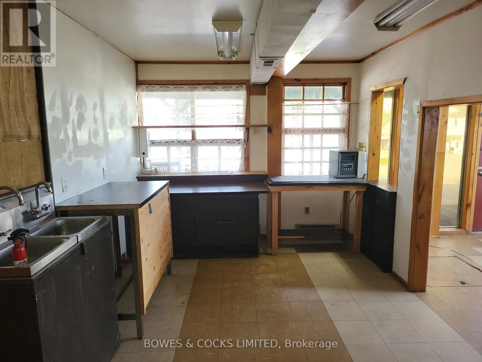 7 OLD HASTINGS ROAD