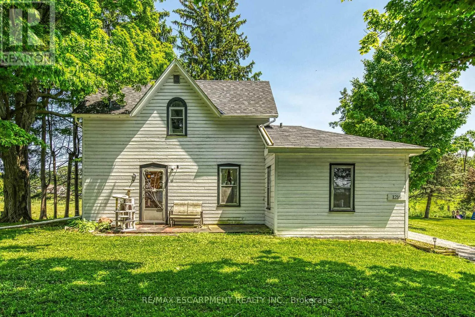 1216 SAWMILL ROAD