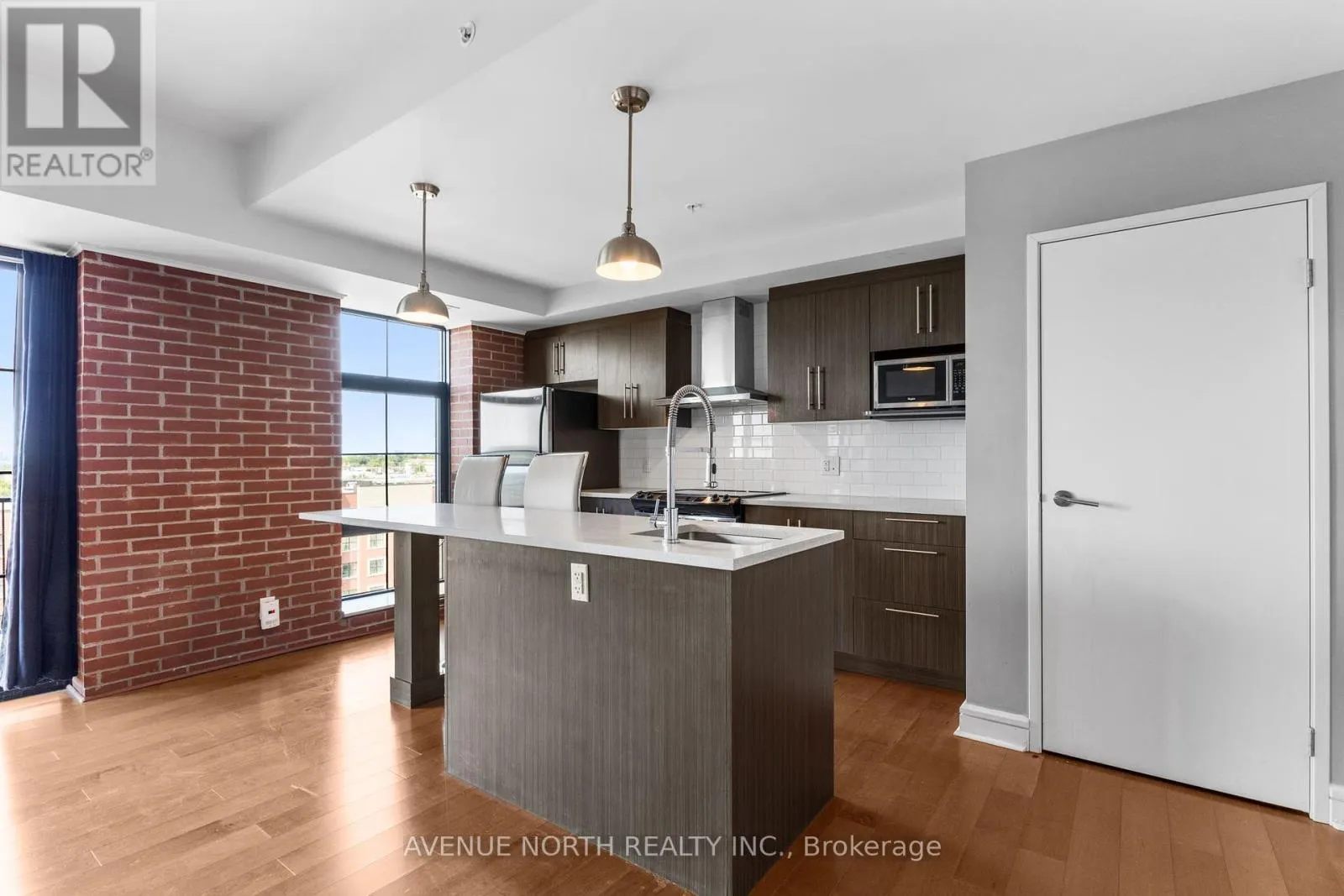 806 - 555 ANAND PRIVATE