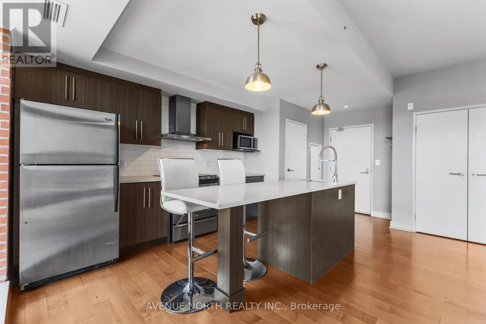 806 - 555 ANAND PRIVATE