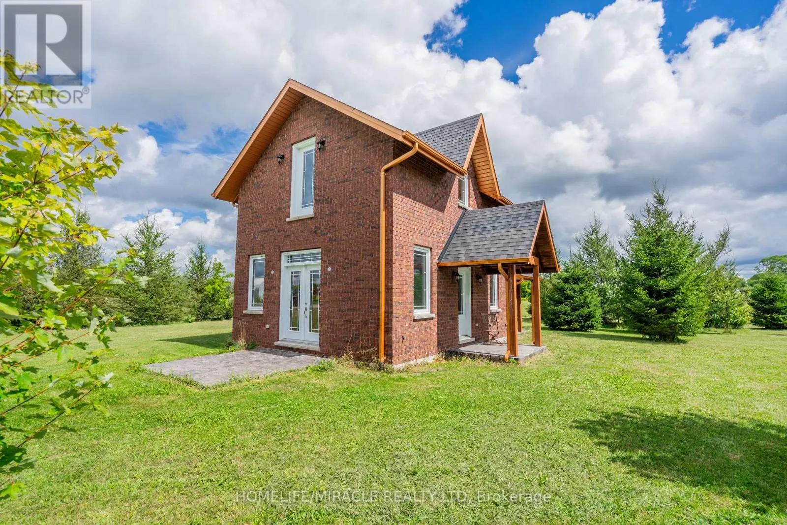 13 - 528 CONCESSION ROAD E