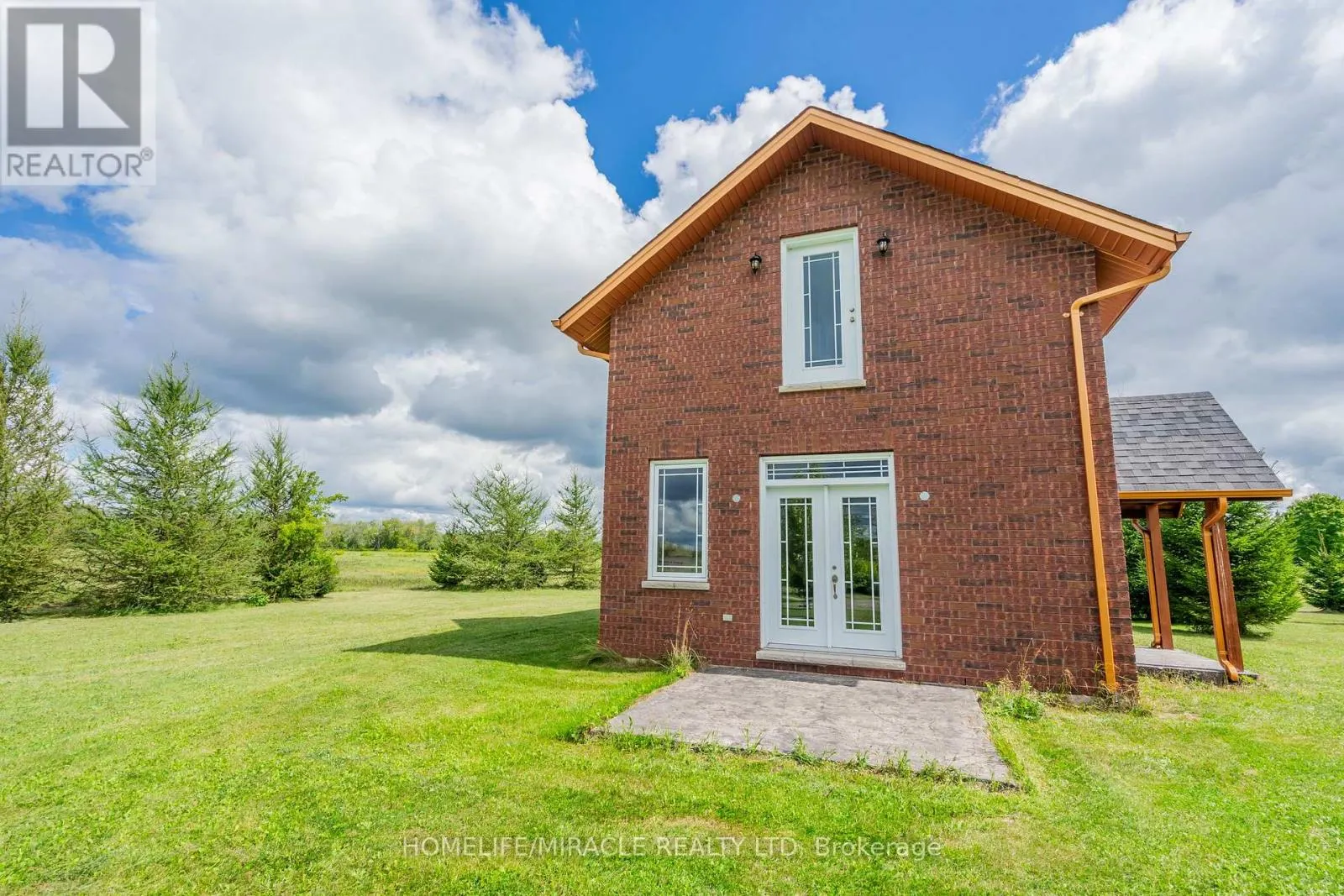 13 - 528 CONCESSION ROAD E