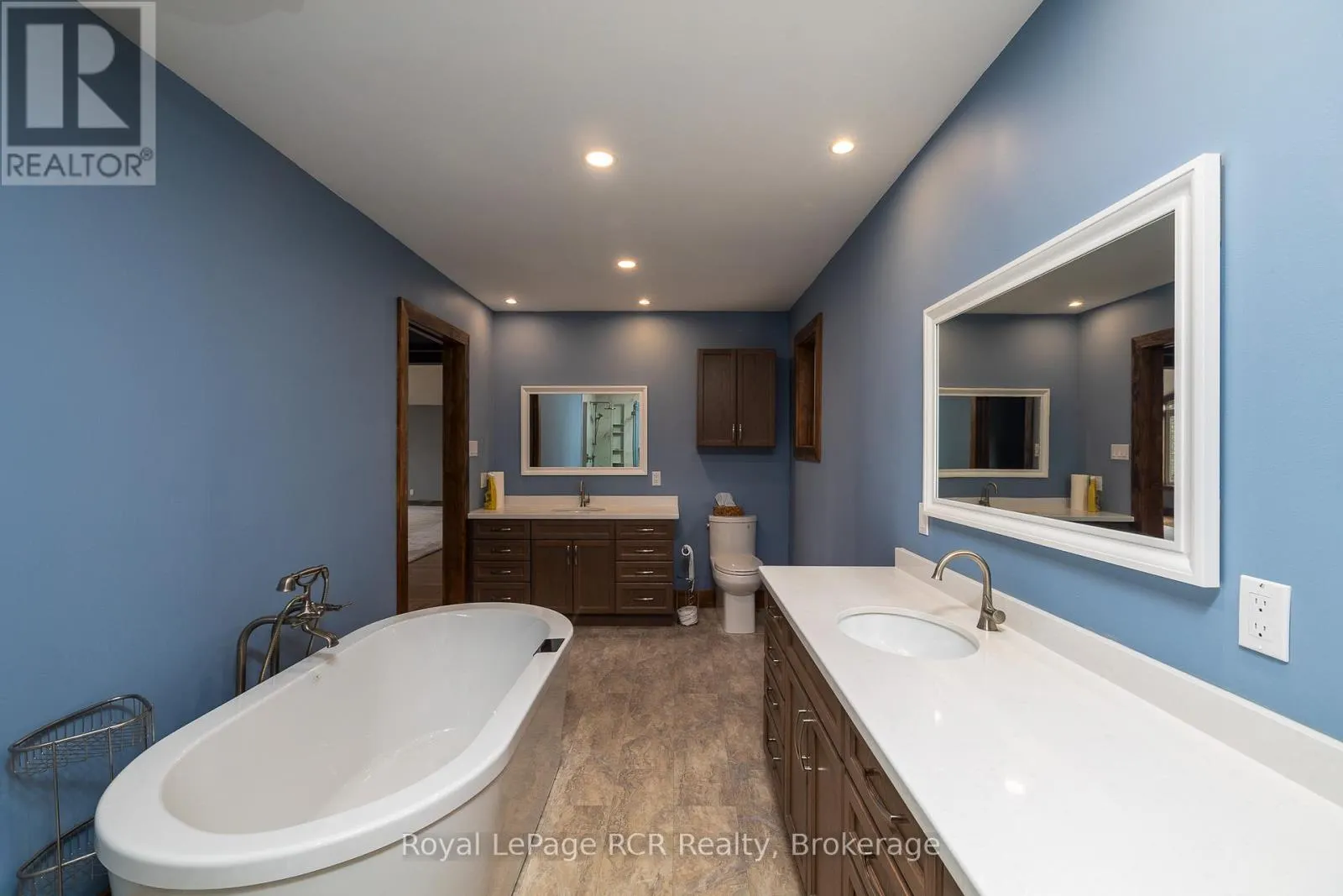 123 LAKEVIEW ROAD
