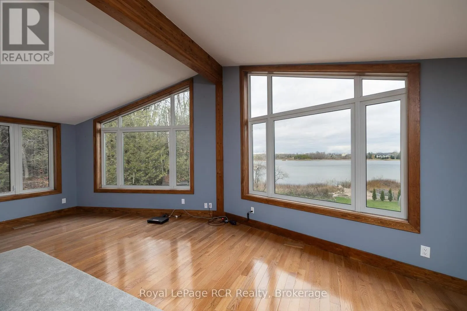 123 LAKEVIEW ROAD