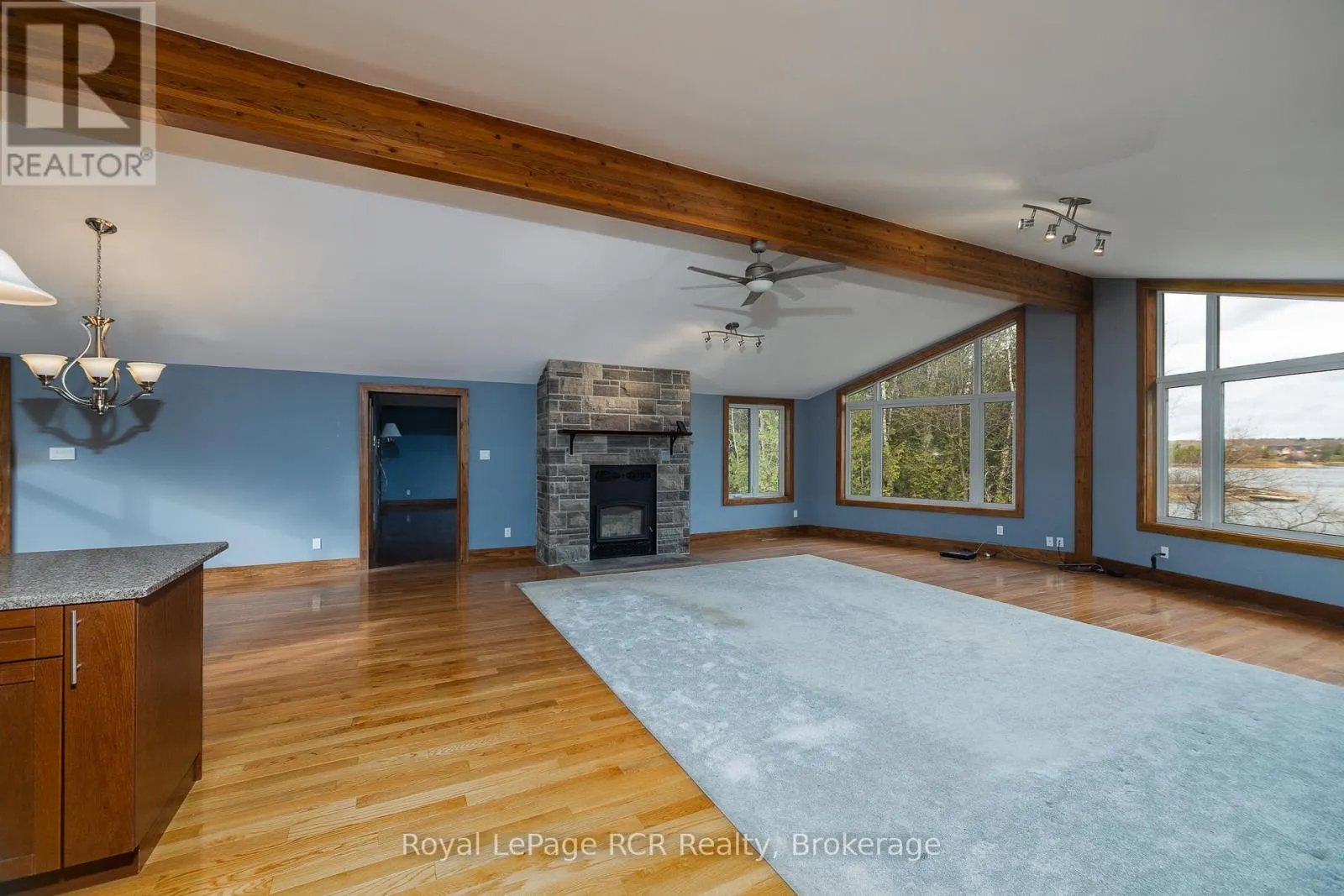 123 LAKEVIEW ROAD