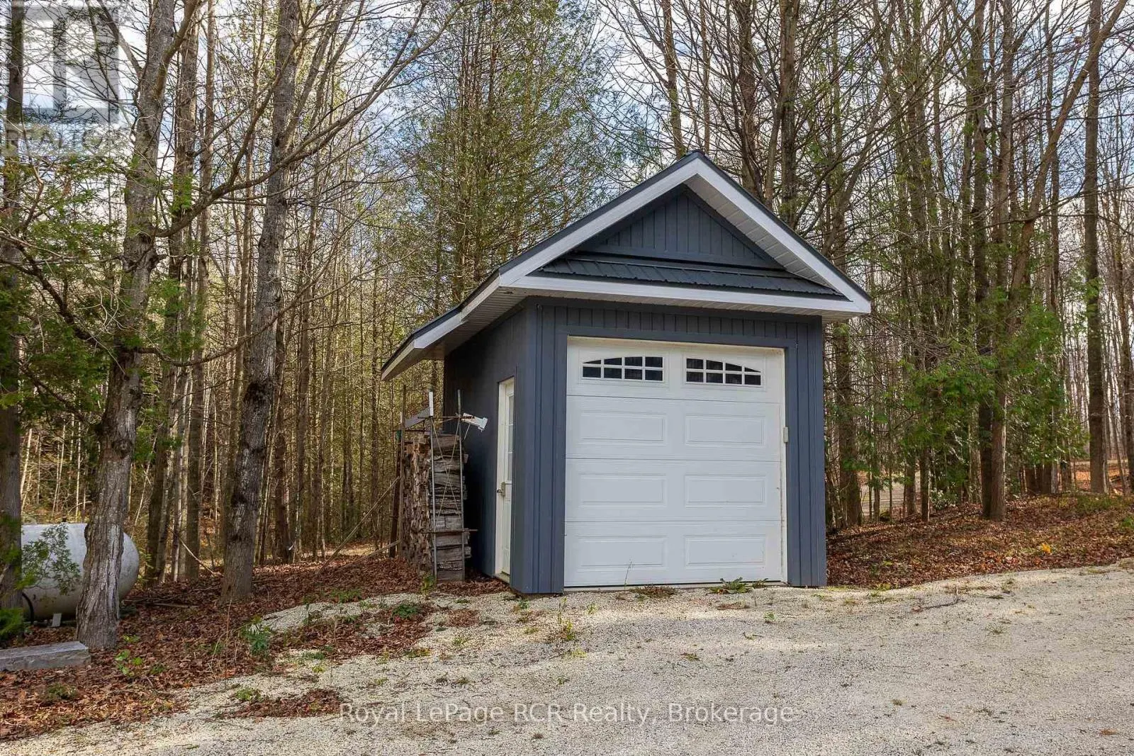 123 LAKEVIEW ROAD