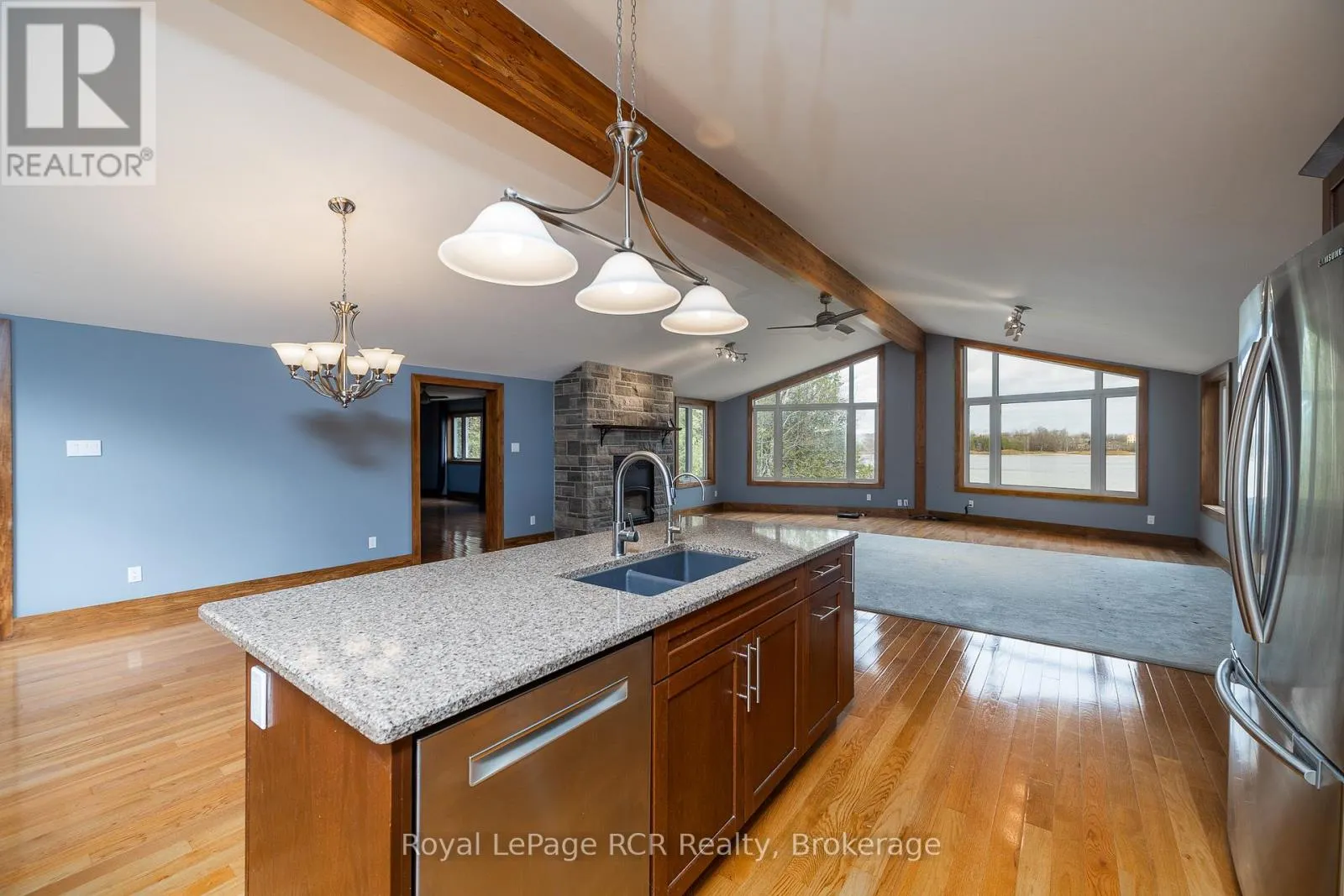 123 LAKEVIEW ROAD