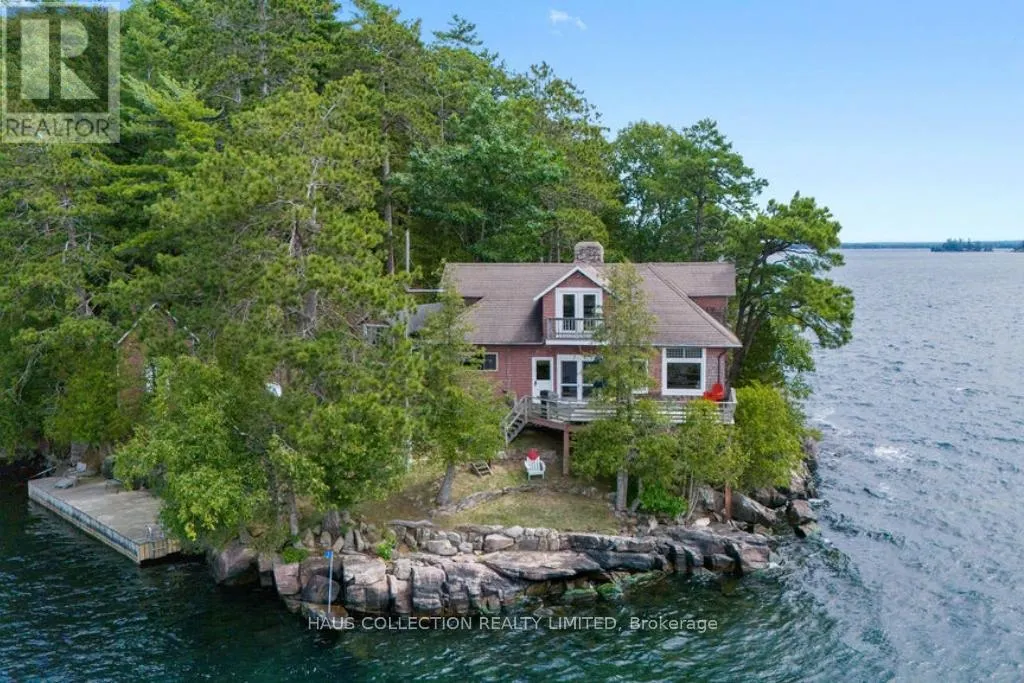1 LITTLE GRENADIER ISLAND