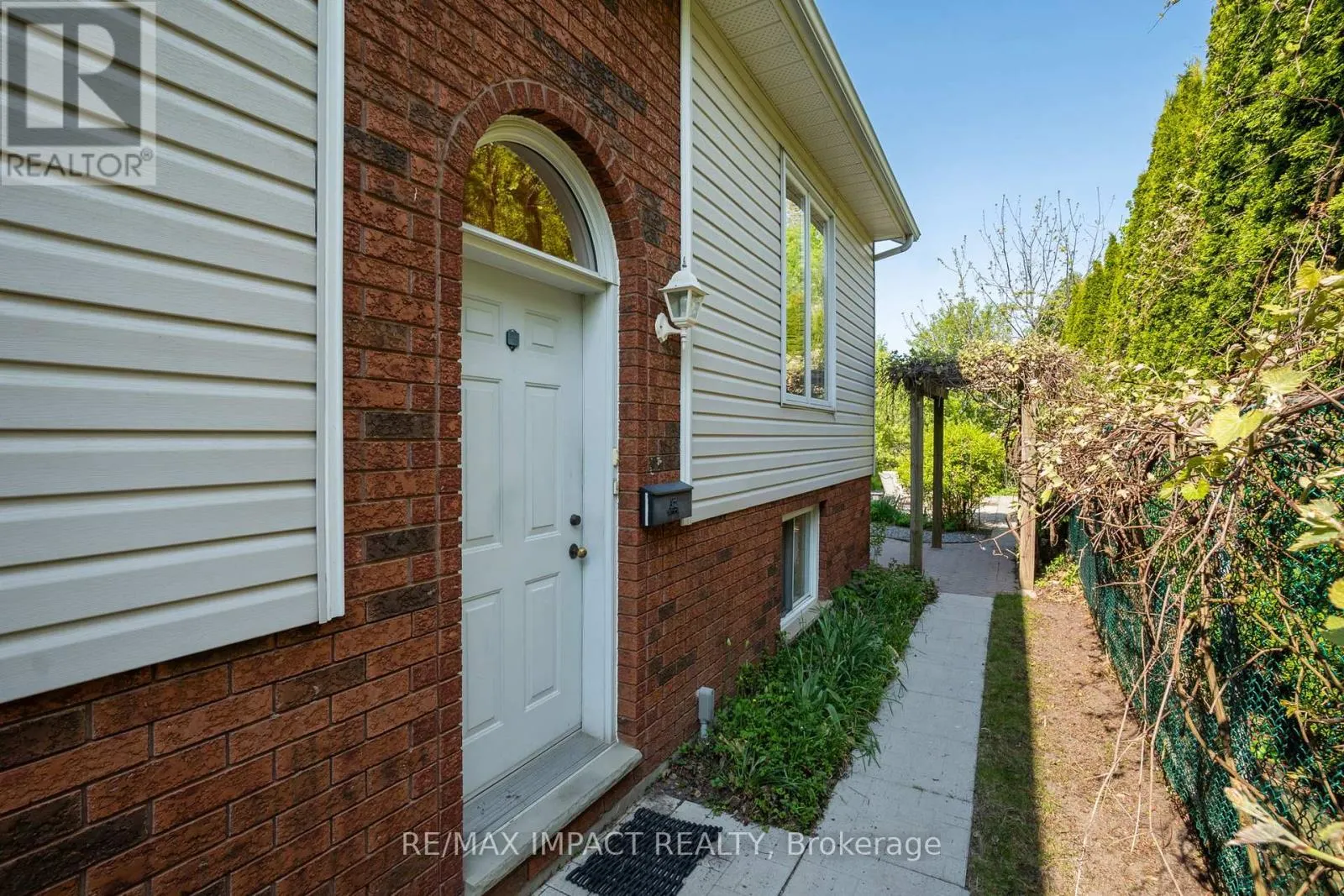 138 TREMAINE STREET