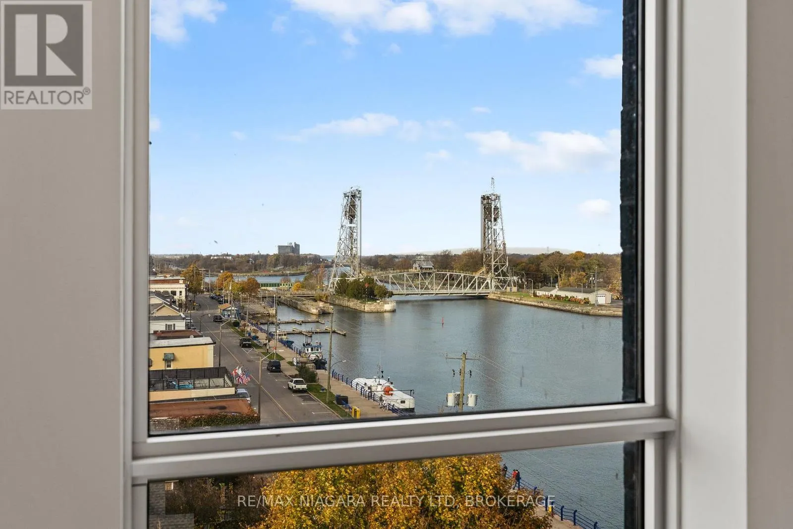 605 - 118 WEST STREET, #605