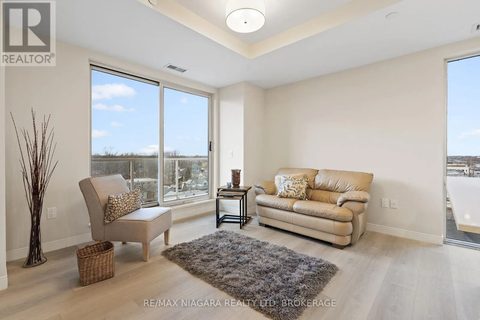 605 - 118 WEST STREET, #605