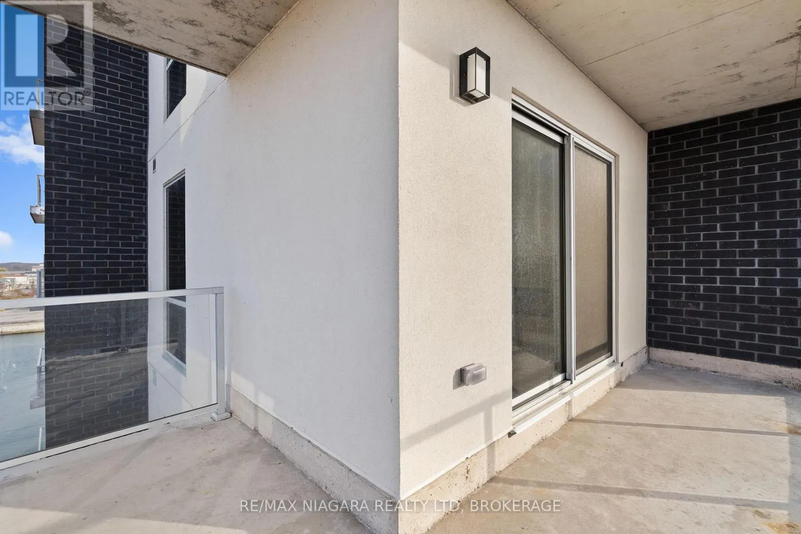 605 - 118 WEST STREET, #605