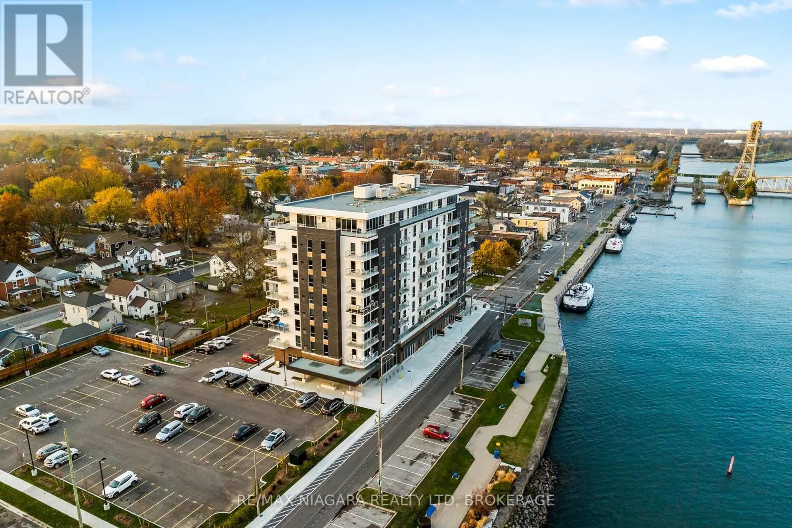 605 - 118 WEST STREET, #605
