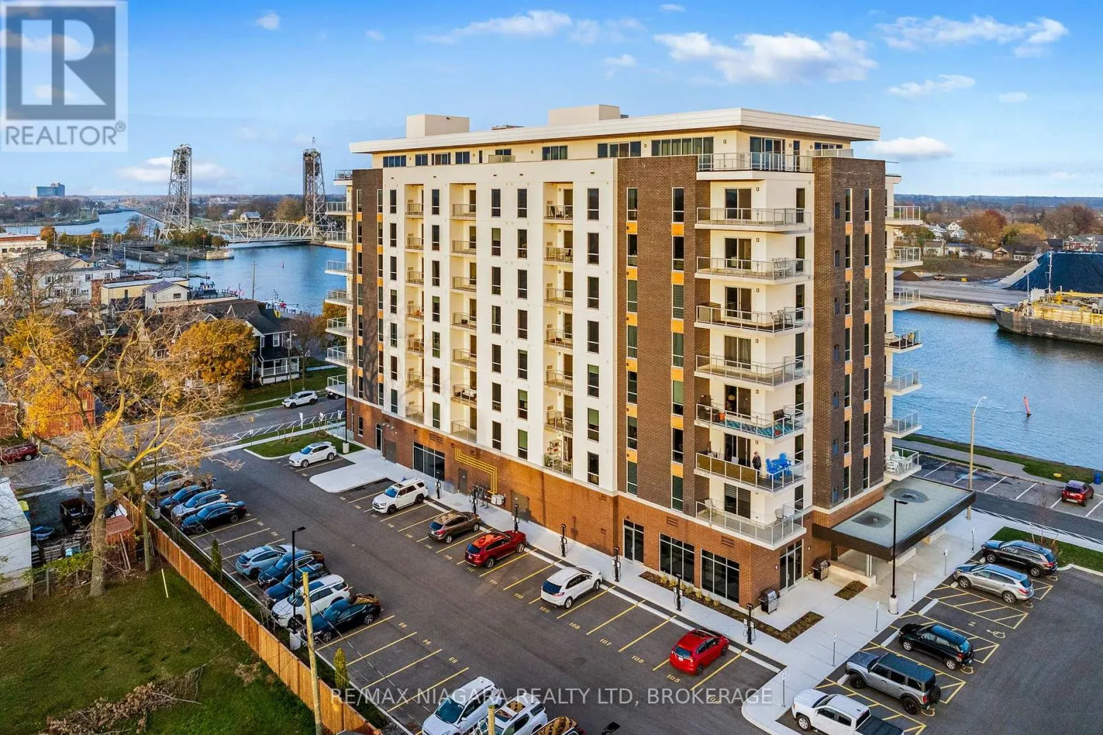 605 - 118 WEST STREET, #605