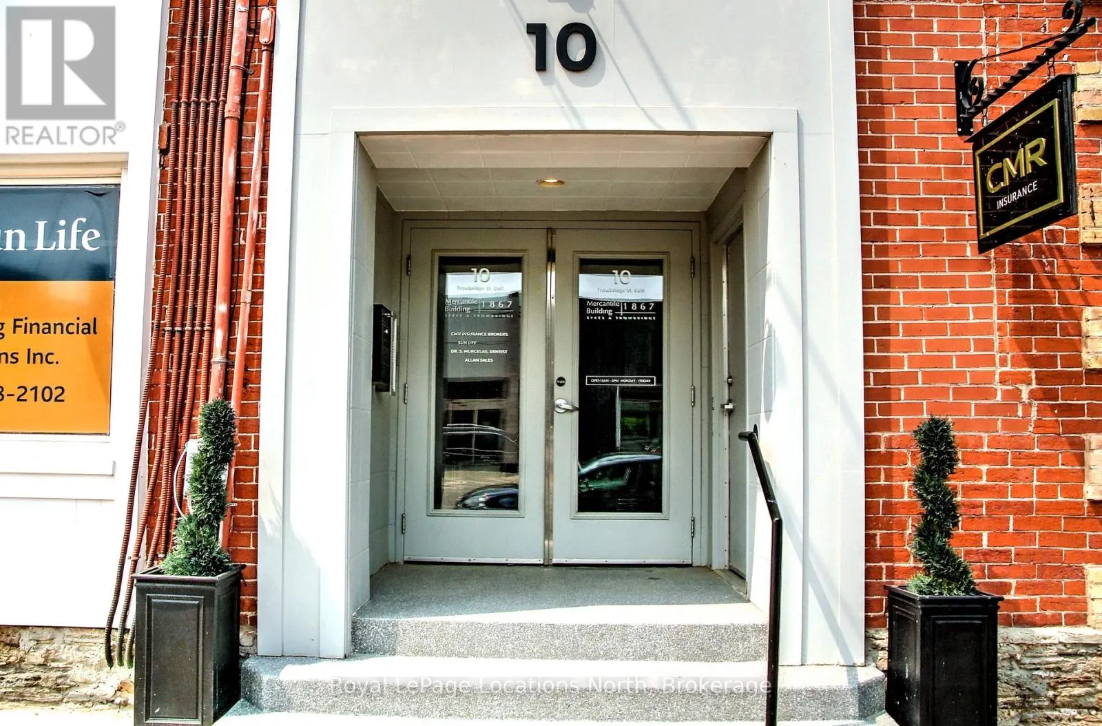 302 - 10 TROWBRIDGE STREET E, #302