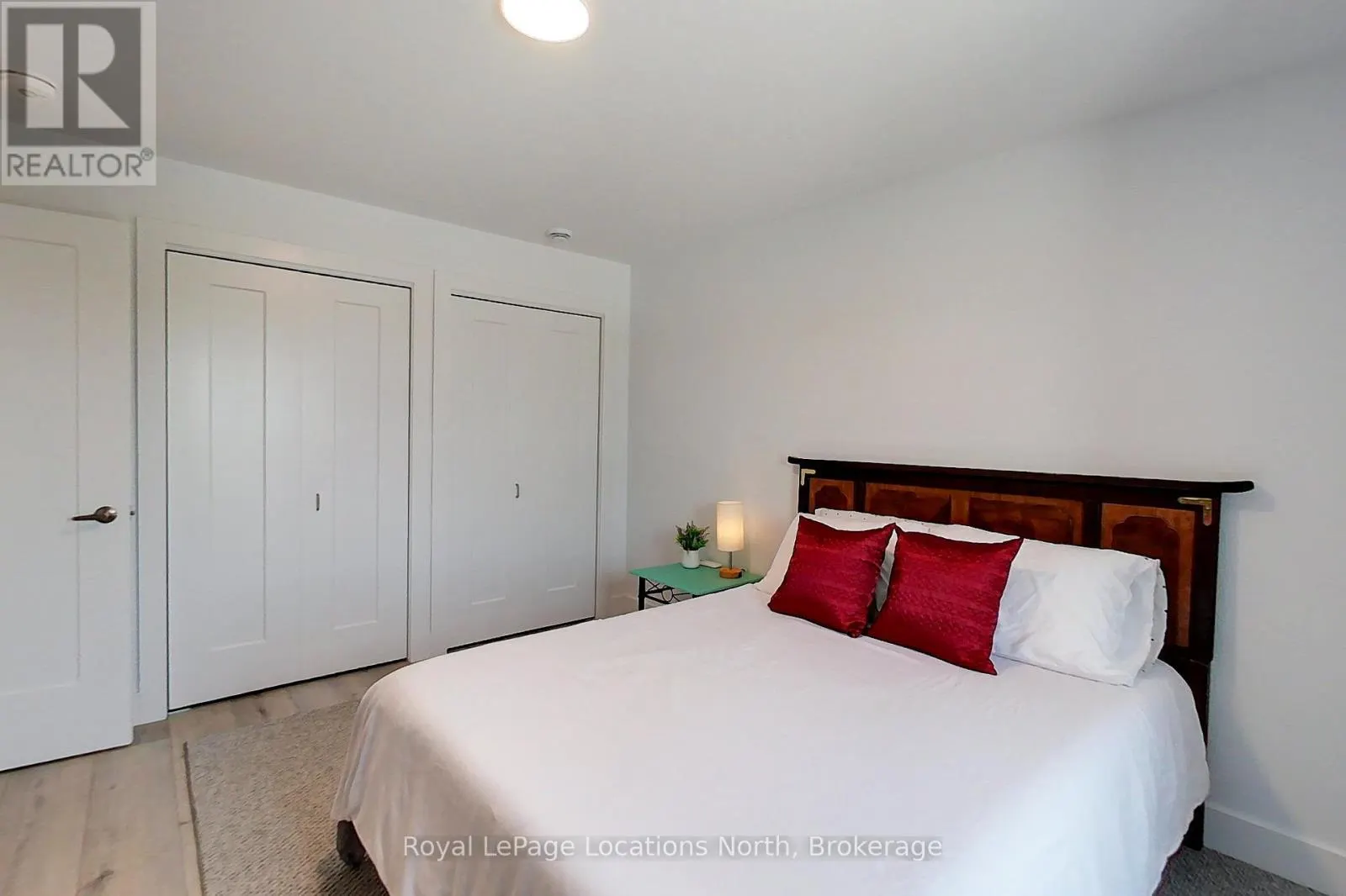 302 - 10 TROWBRIDGE STREET E, #302