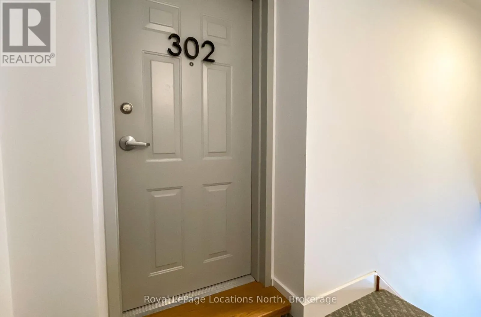 302 - 10 TROWBRIDGE STREET E, #302