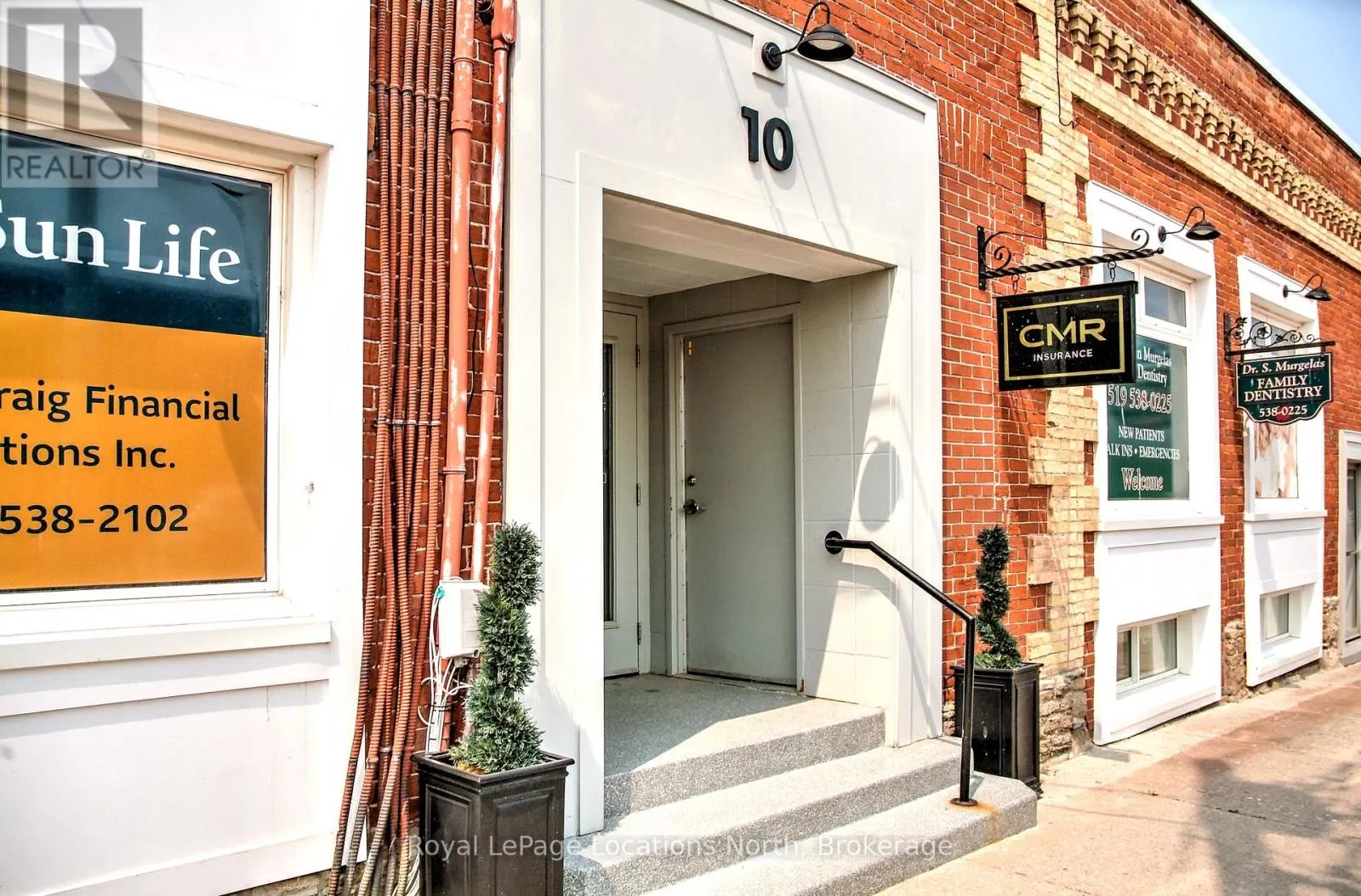 302 - 10 TROWBRIDGE STREET E, #302