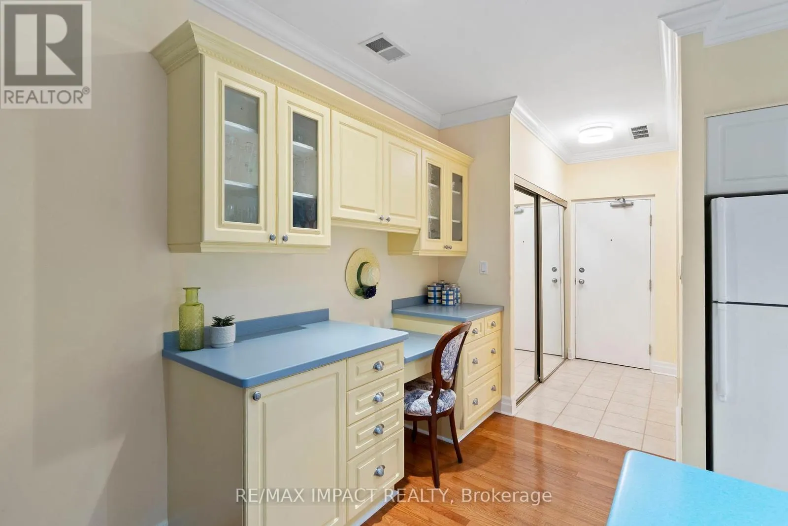 101 - 220 CHURCH STREET, #101