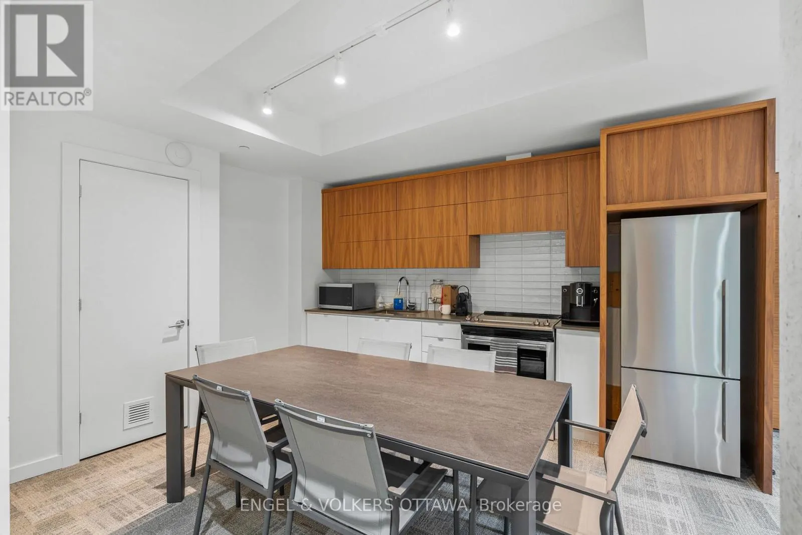 103 - 135 BARRETTE STREET