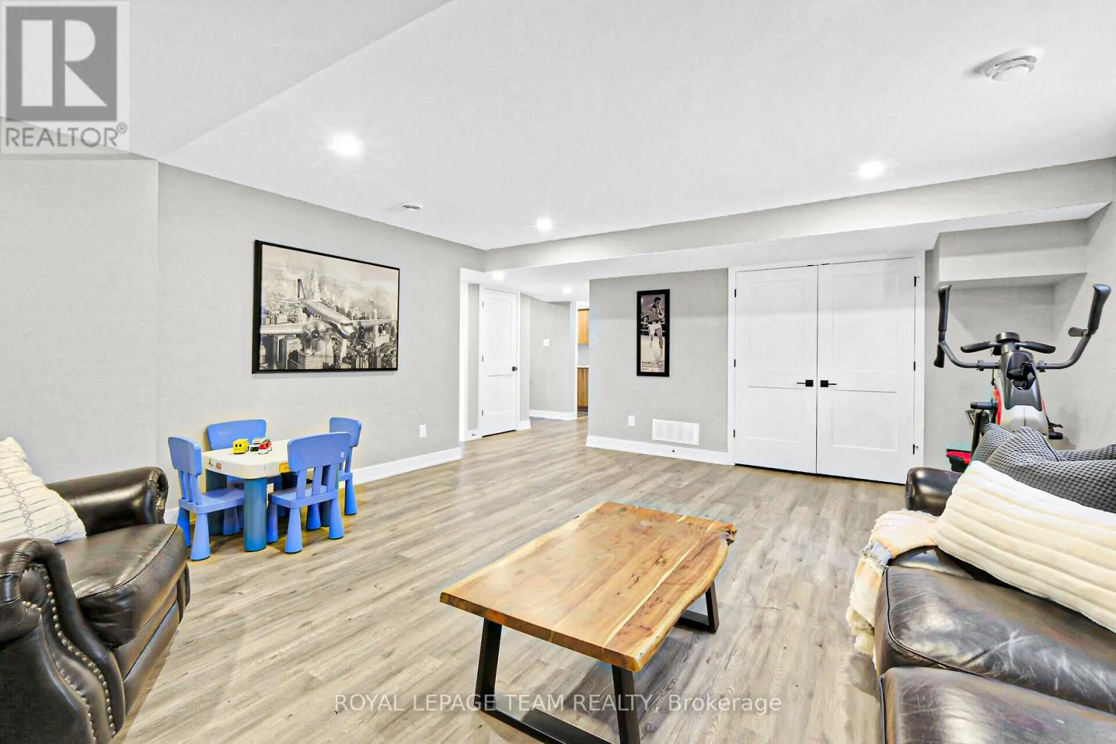 504 BARRAGE STREET