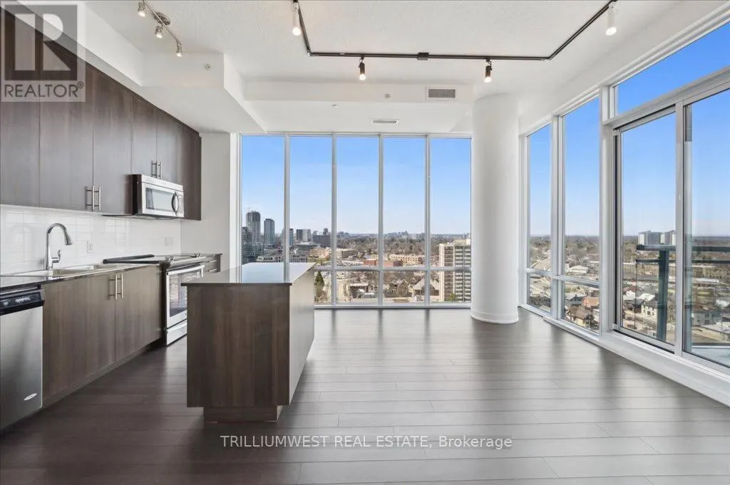 1702 - 85 DUKE STREET W