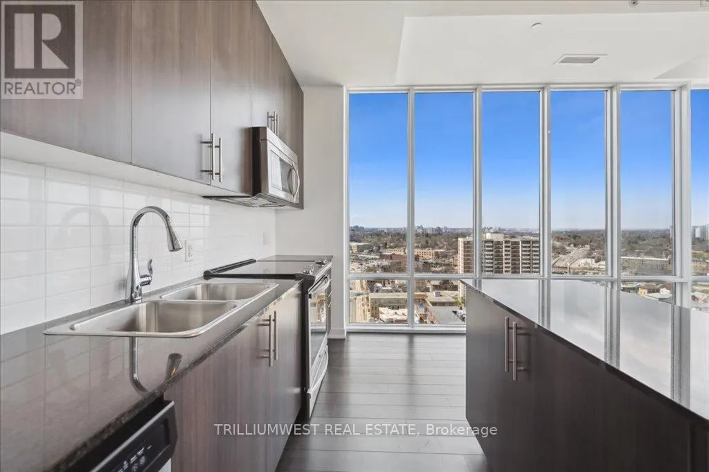 1702 - 85 DUKE STREET W