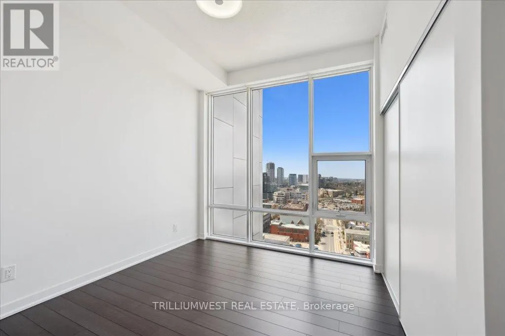 1702 - 85 DUKE STREET W