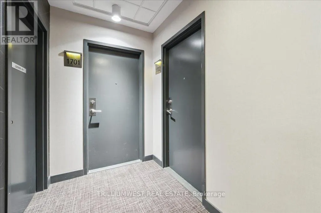 1702 - 85 DUKE STREET W