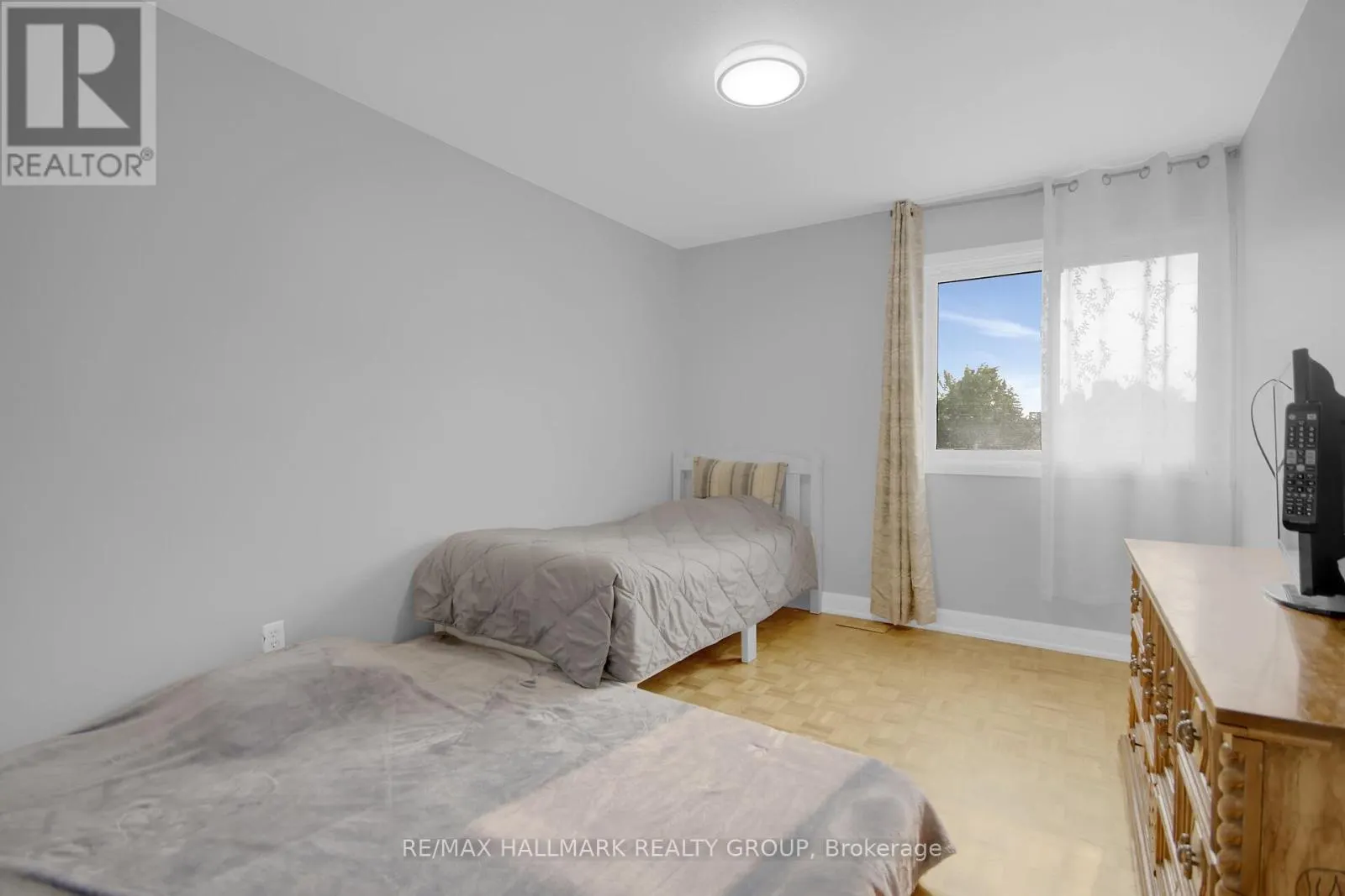 1 - 1821 WALKLEY ROAD