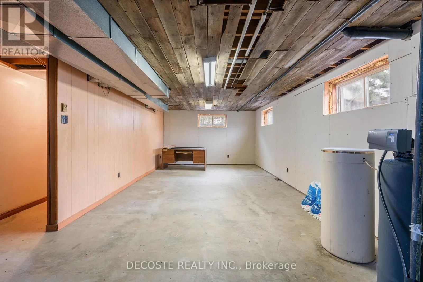 2811 ROLLAND MASSIE ROAD