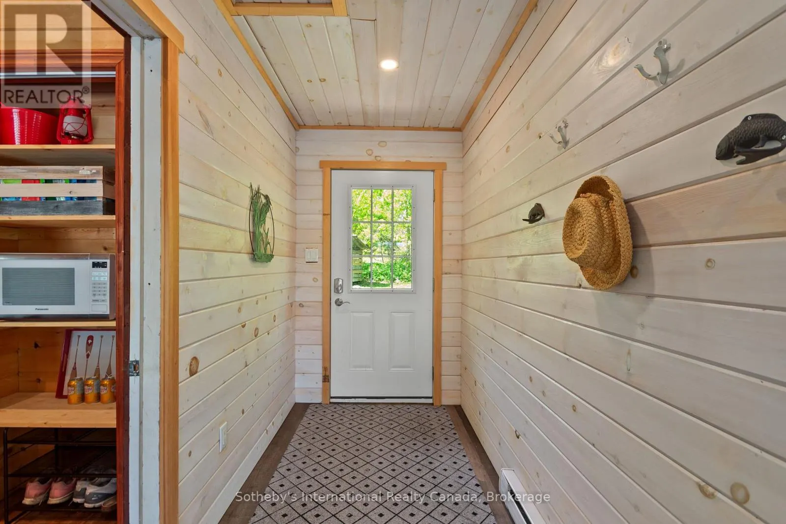 12494 GEORGIAN BAY SHORE