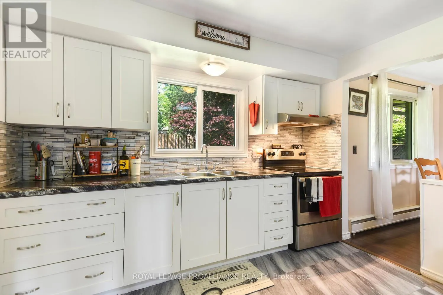 18 CONVAY CRESCENT