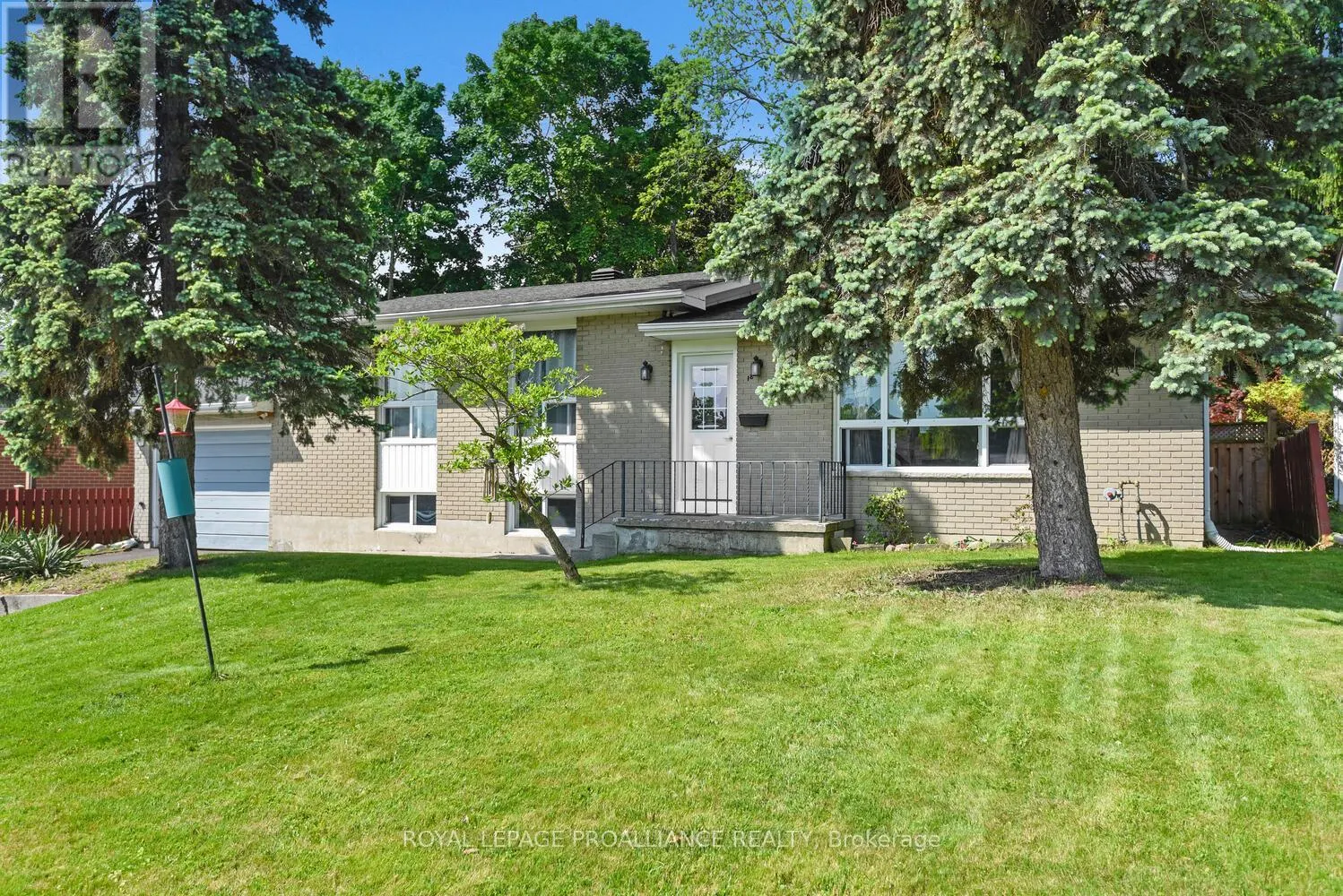 18 CONVAY CRESCENT