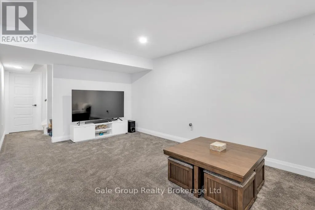 602 - 361 QUARTER TOWN LINE, #602