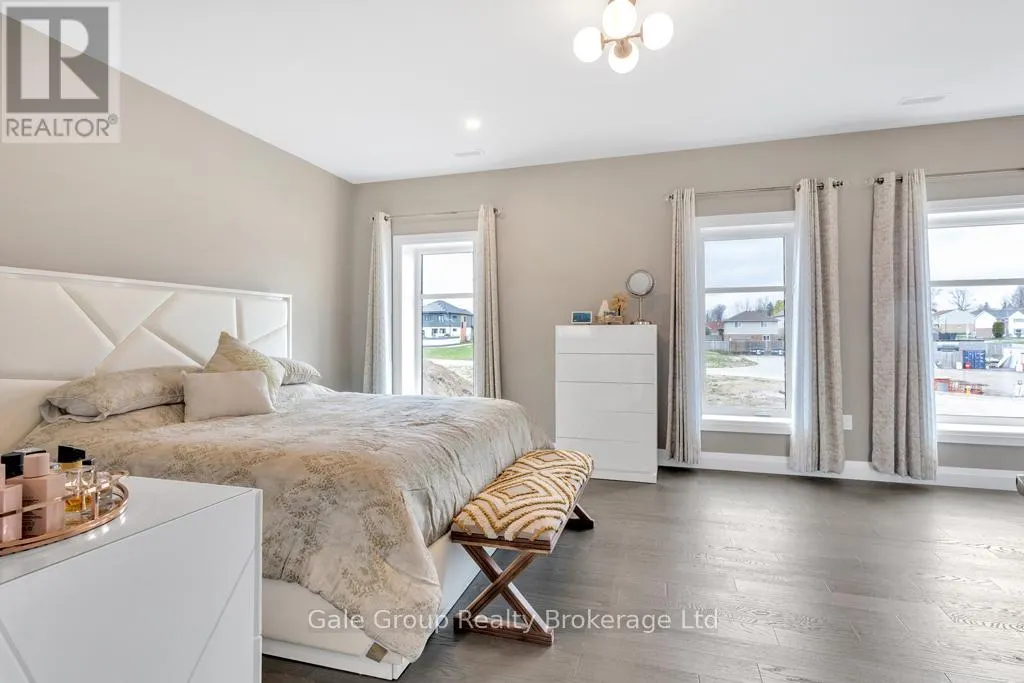 602 - 361 QUARTER TOWN LINE, #602