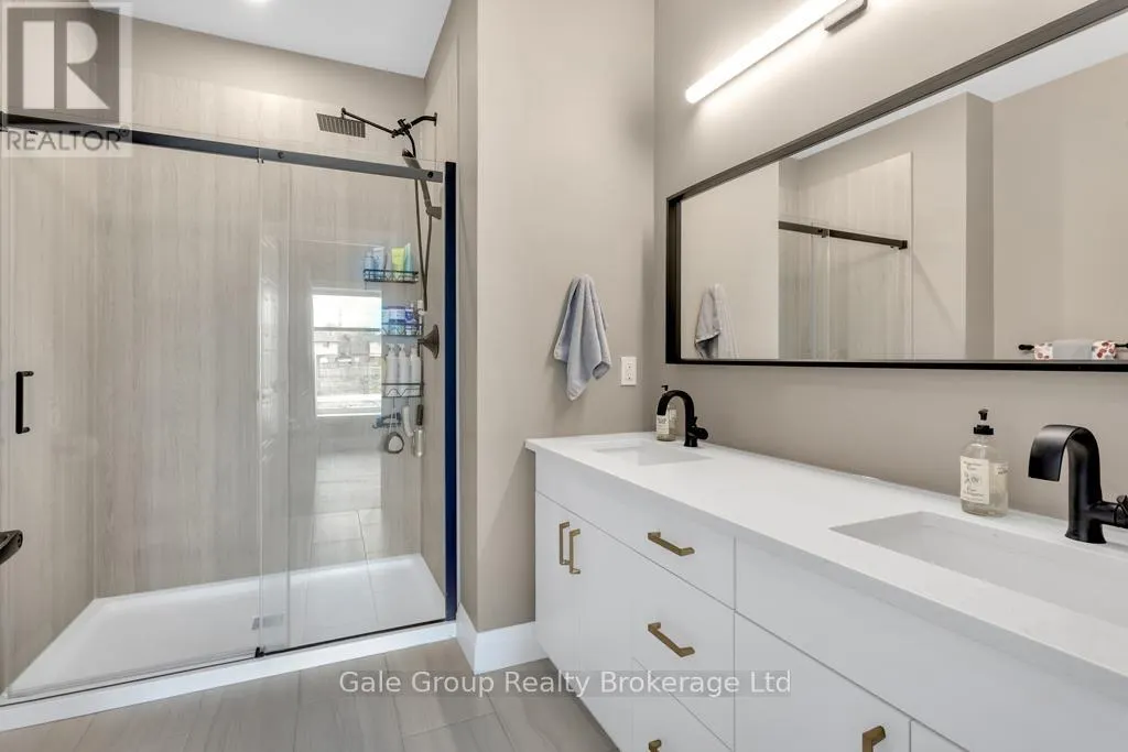602 - 361 QUARTER TOWN LINE, #602