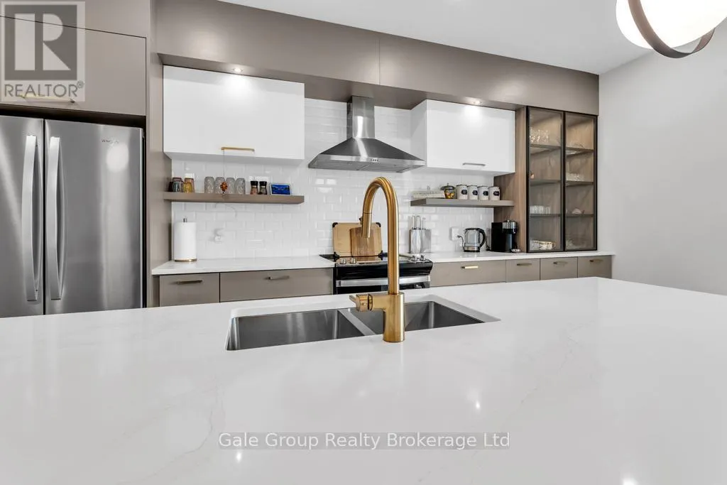 602 - 361 QUARTER TOWN LINE, #602