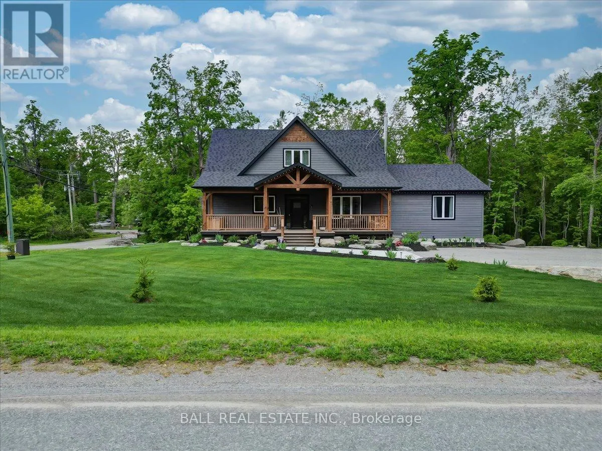 18 SIX FOOT BAY ROAD E
