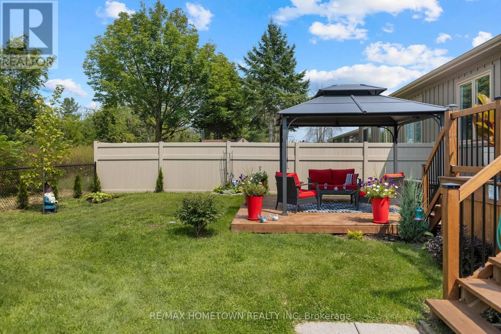 8 BILLINGS AVENUE W