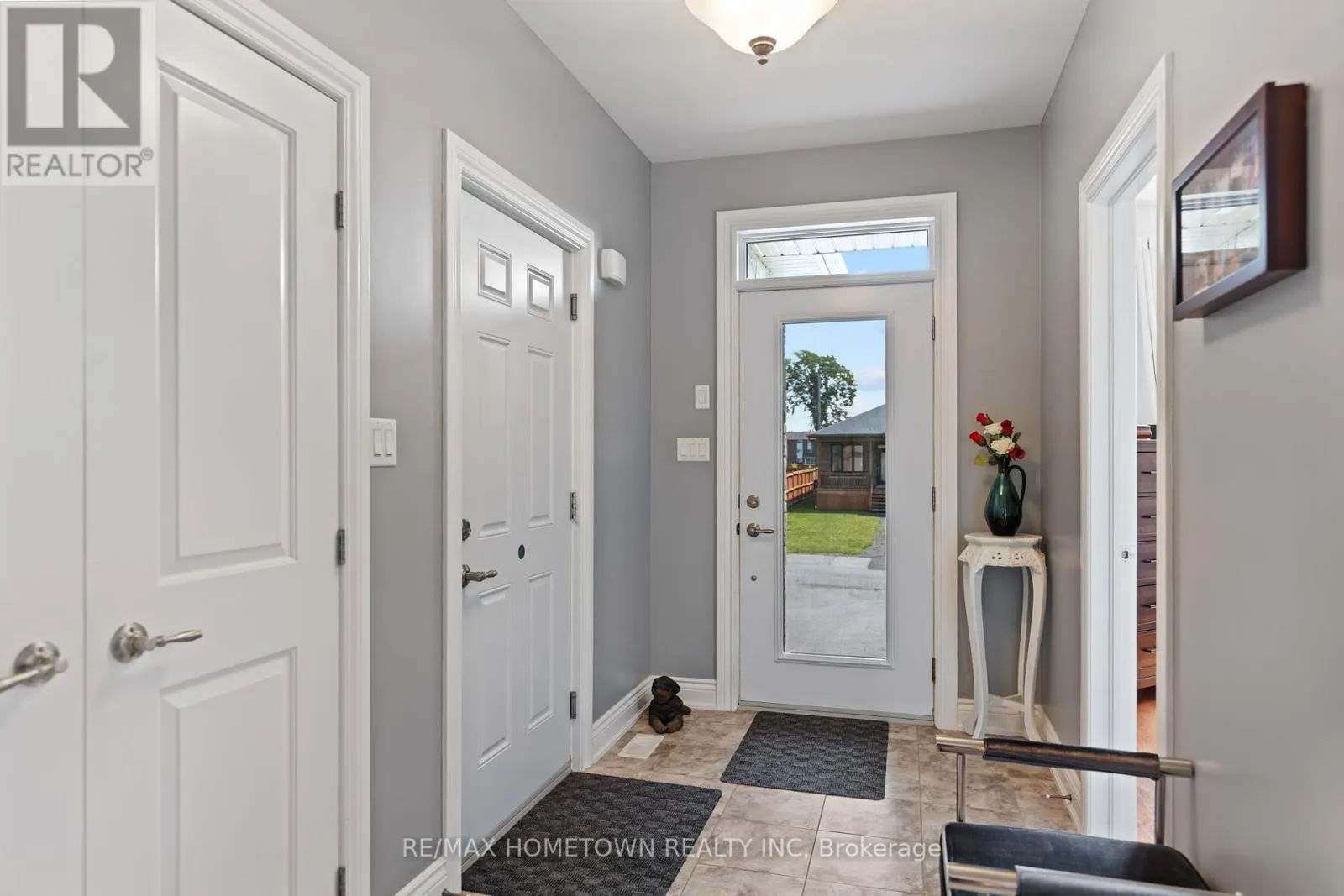 8 BILLINGS AVENUE W