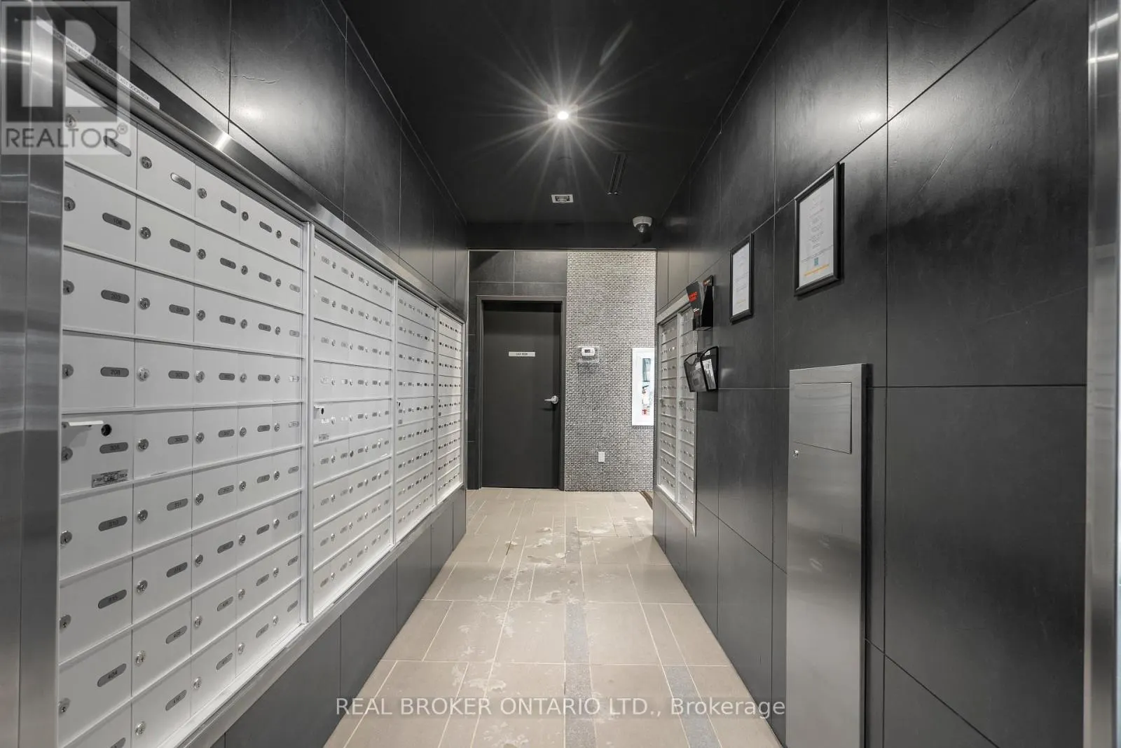 1208 - 224 LYON STREET N