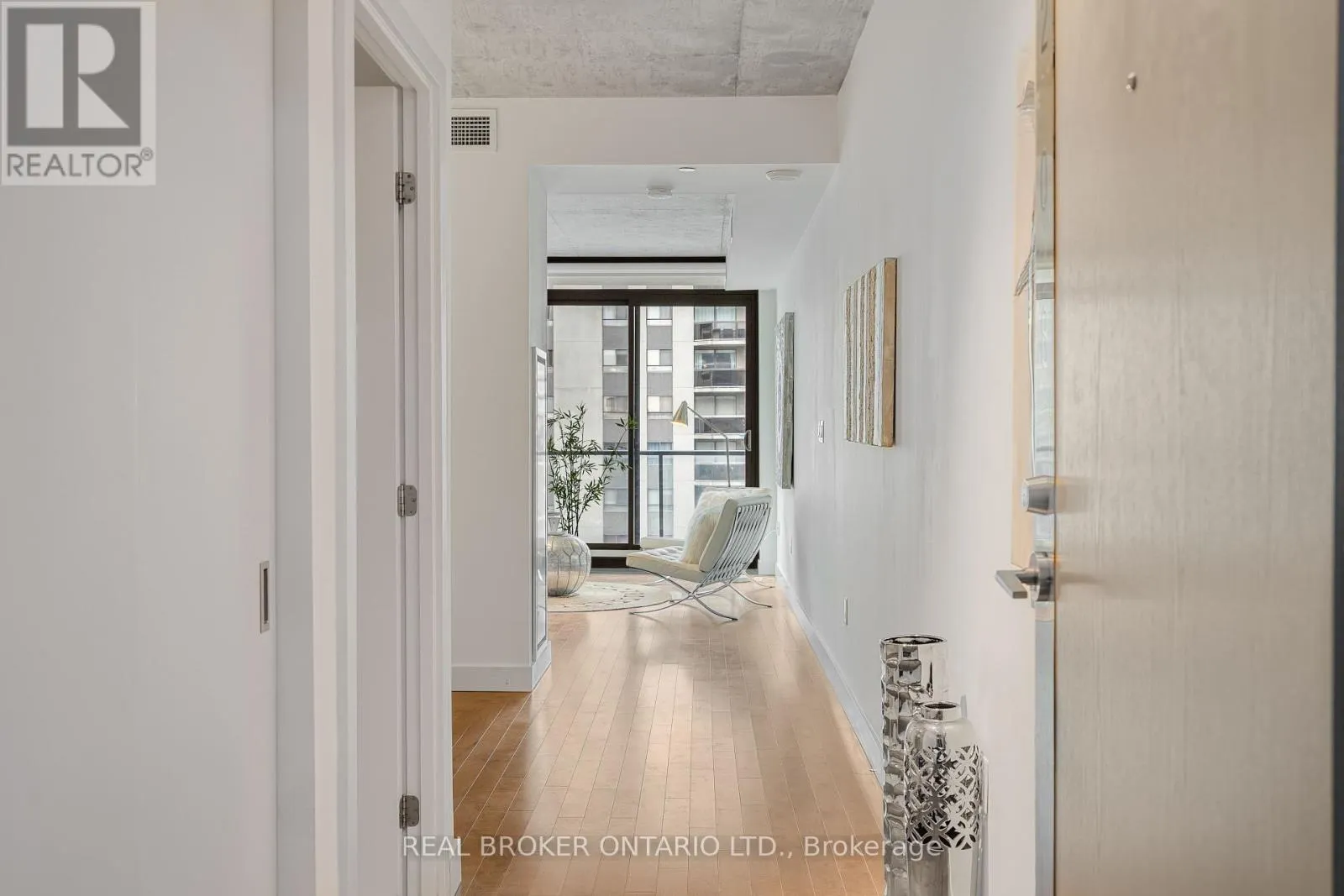 1208 - 224 LYON STREET N