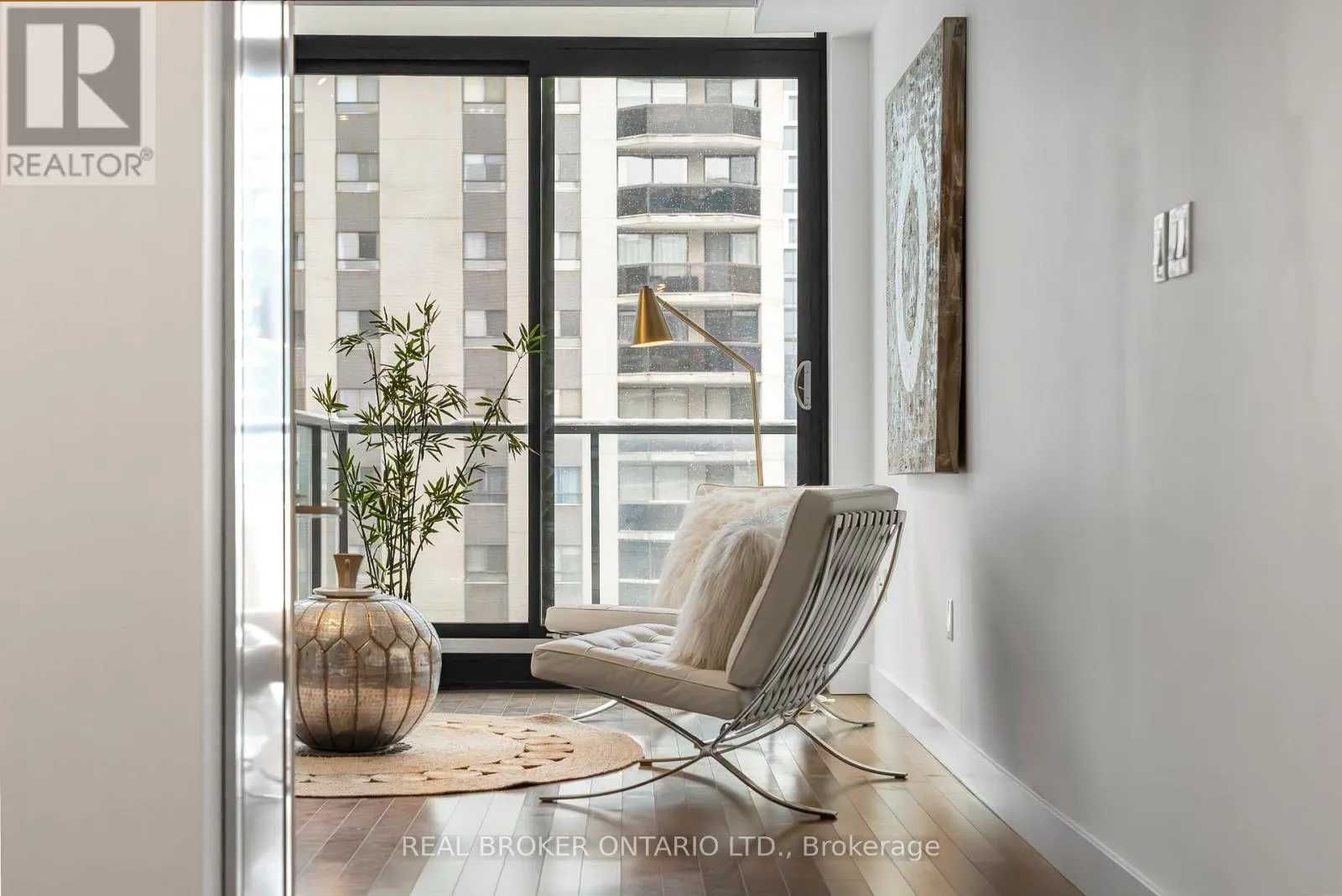 1208 - 224 LYON STREET N
