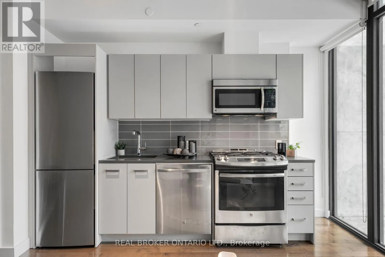 1208 - 224 LYON STREET N