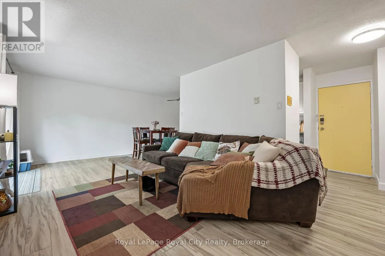 104 - 234 WILLOW ROAD, #104