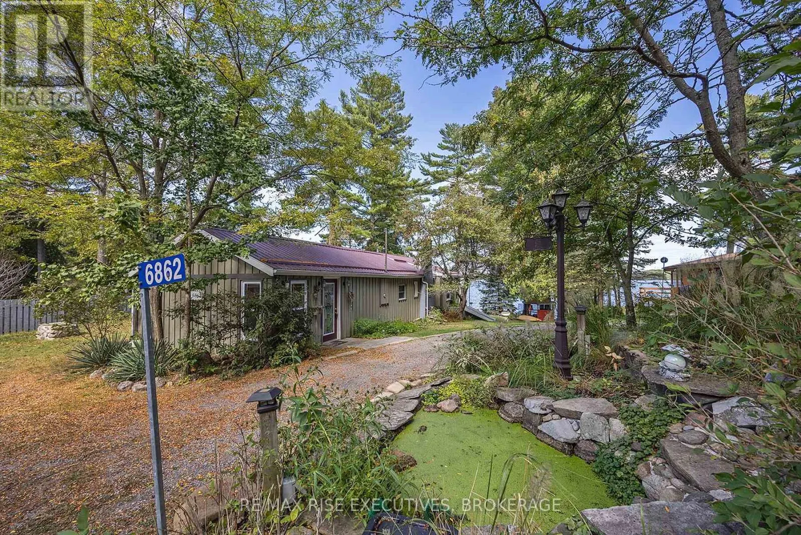 6862 SMITH LANE