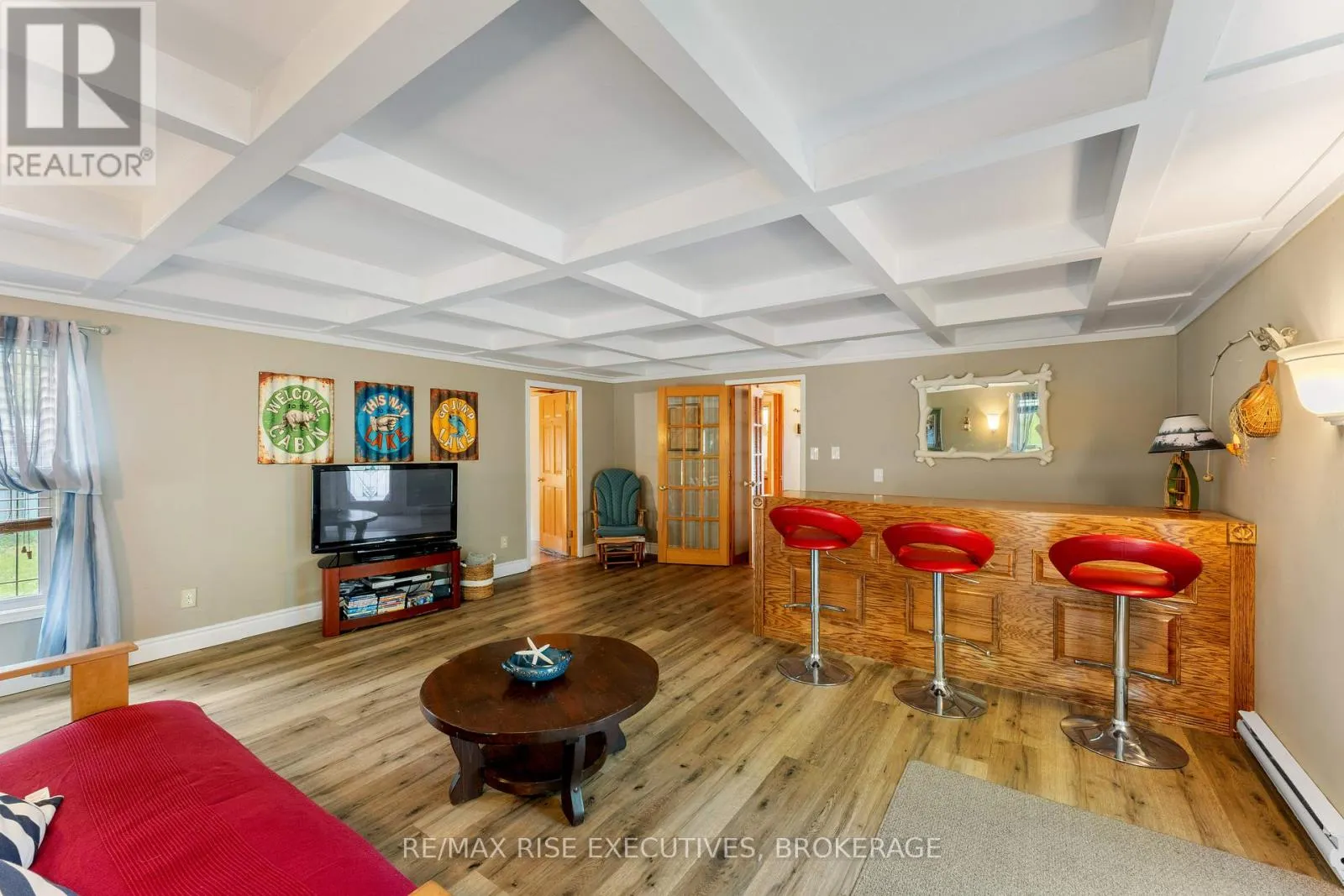 6862 SMITH LANE