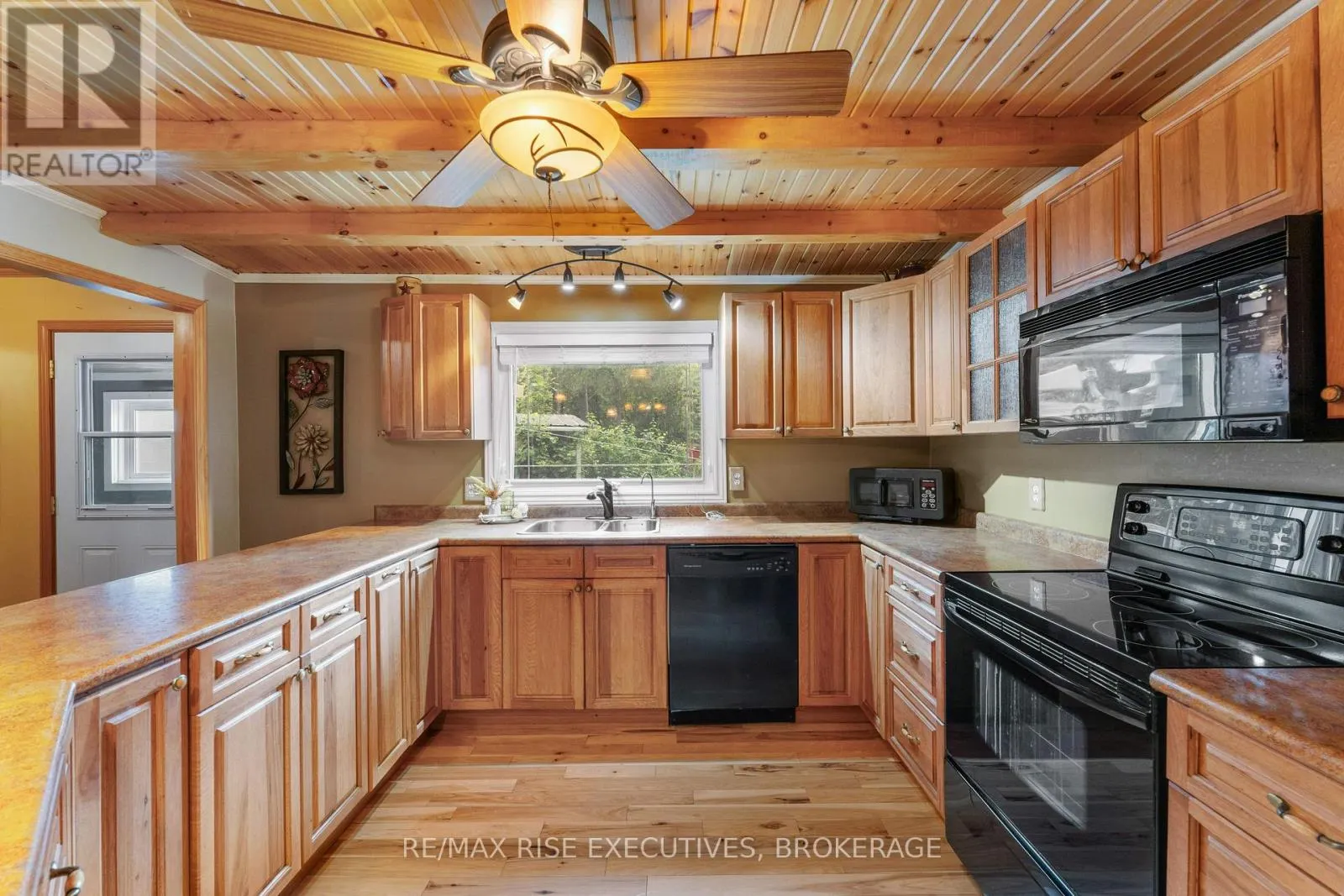 6862 SMITH LANE