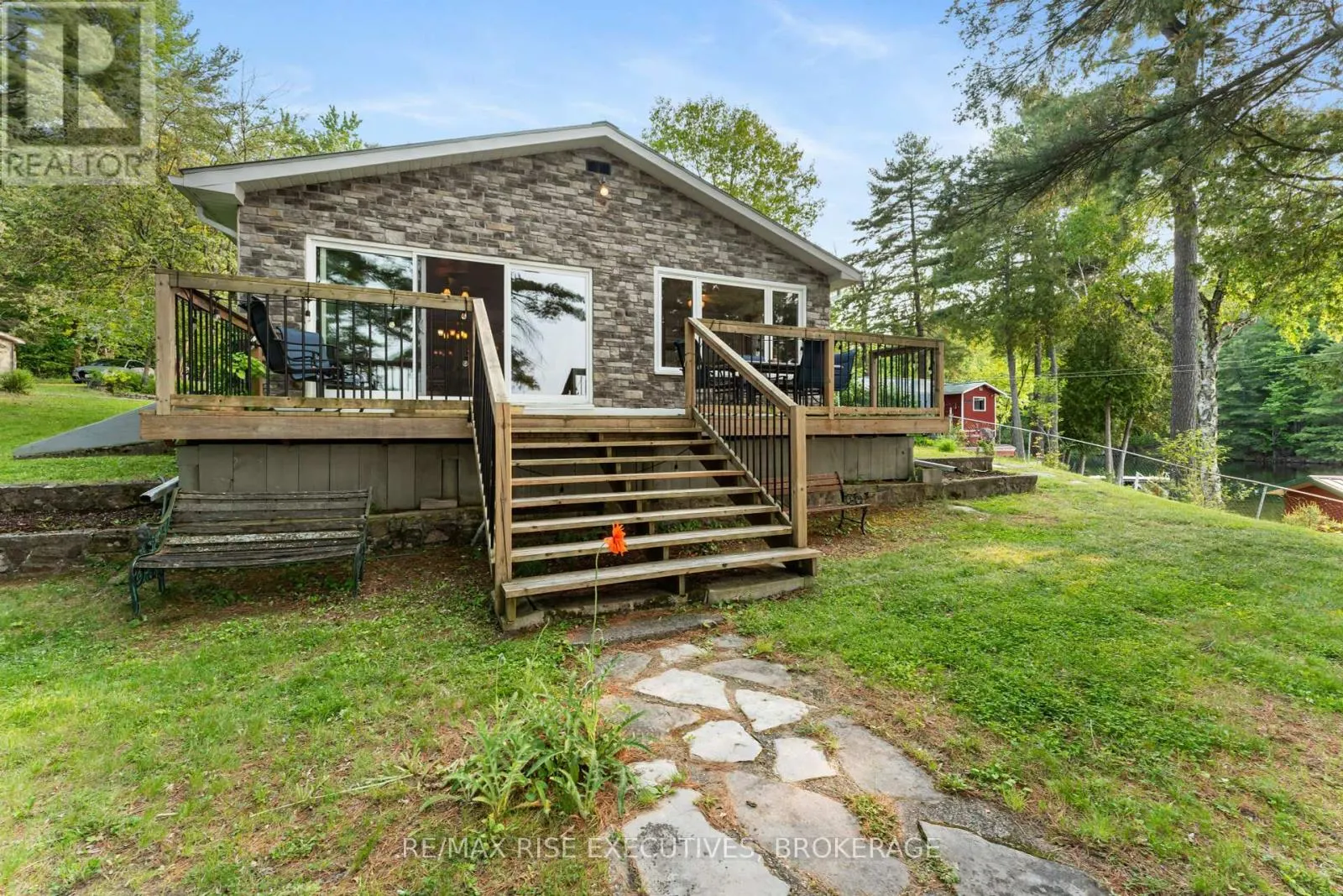 6862 SMITH LANE